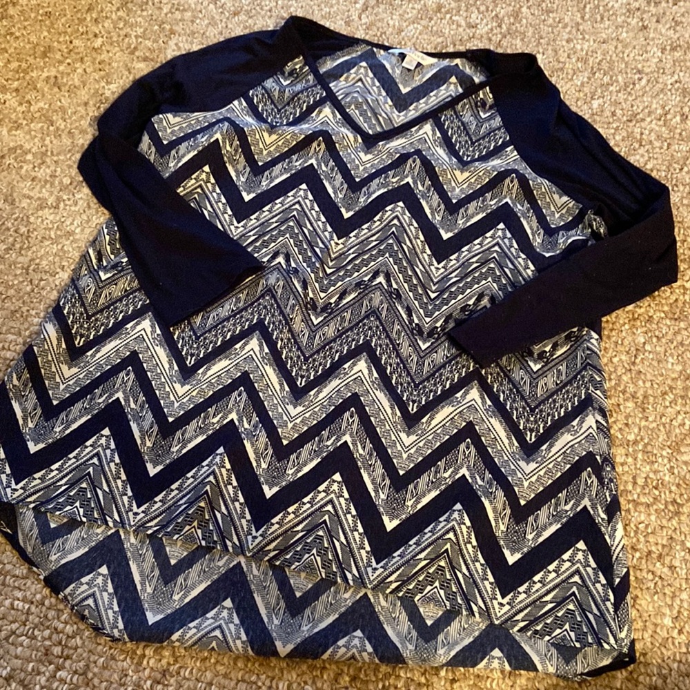 Charming Charlie Blue and White Chevron Tee